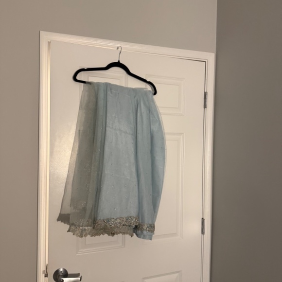 Lashkaraa Light Blue Corset Style Embroidered Saree - Picture 4 of 5